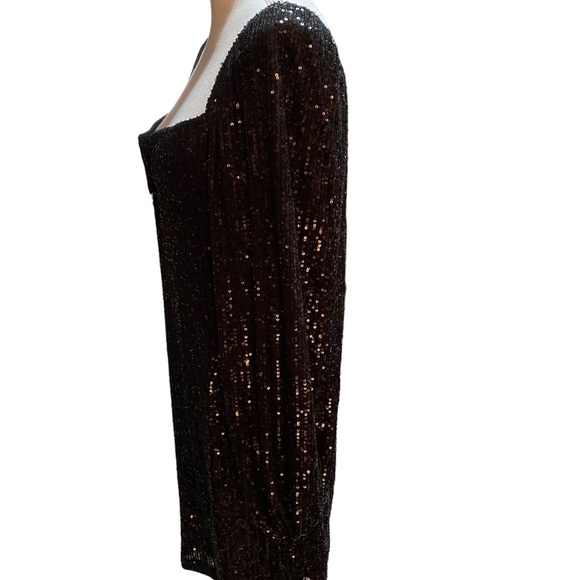 Guess black sequined dress, XL, that will light up any party. Glamorous (NWT) - Picture 5 of 16